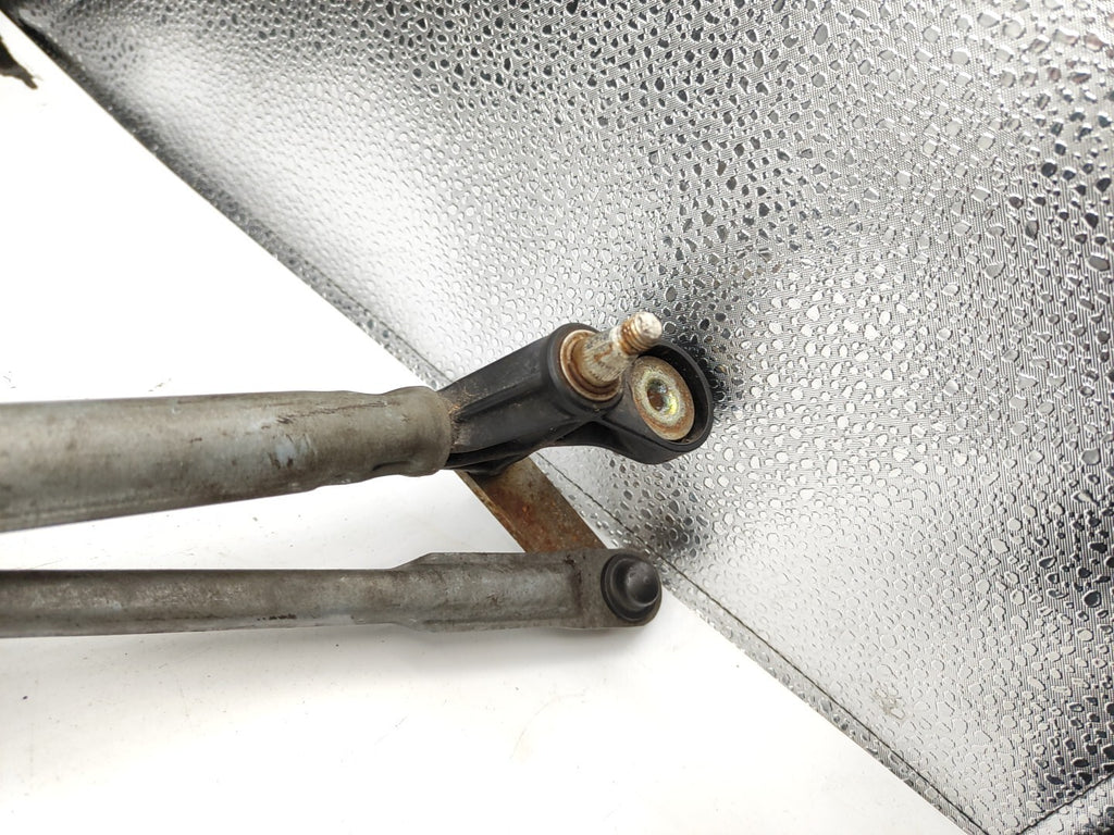 Alfa Romeo GT 2.0 JTS 2004 LHD Front Wiper Linkage Motor 0390241514