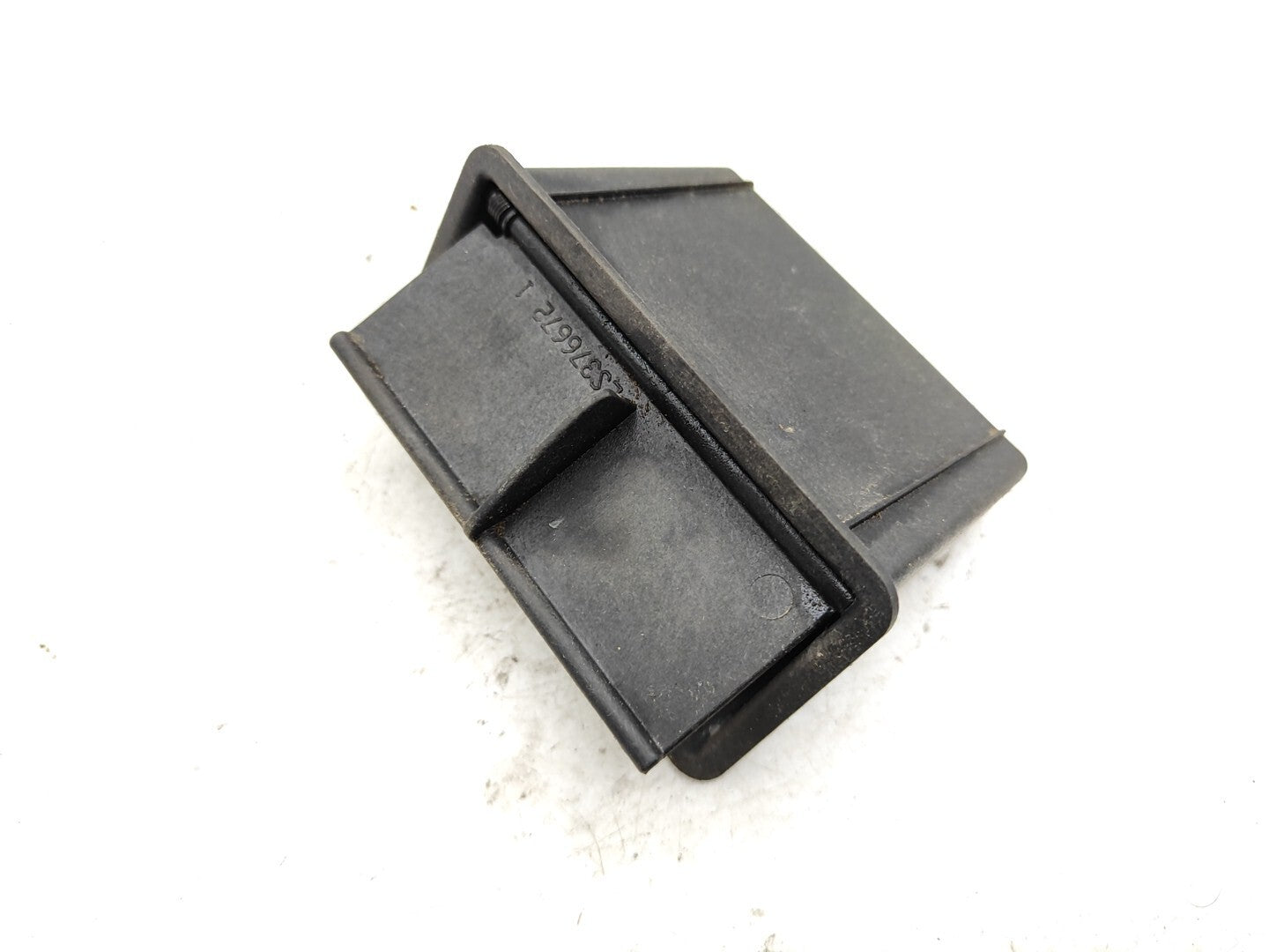 Alfa Romeo 159 1.9JTDm 88kW 2008 LHD Rear Center Console Ashtray LS376674