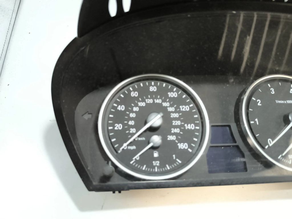 62119153749 BMW 5 E60 E61 2008 Petrol speedometer instrument cluster 