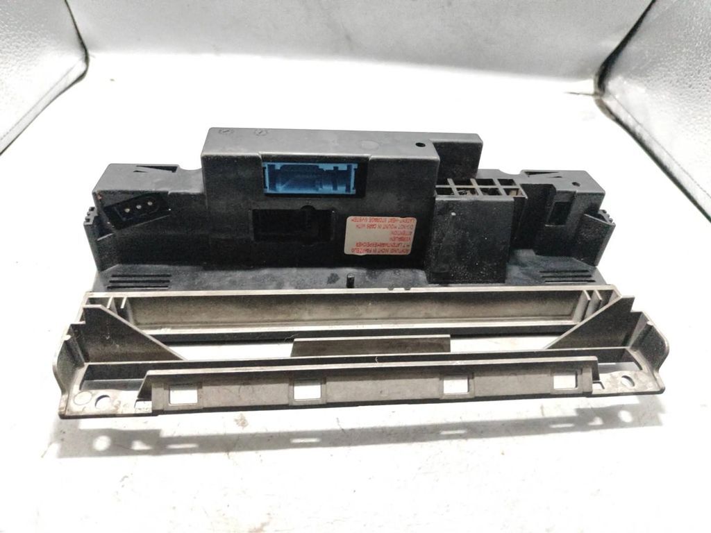 BMW 5 E39 2001 AC Climate control unit module 6901628 