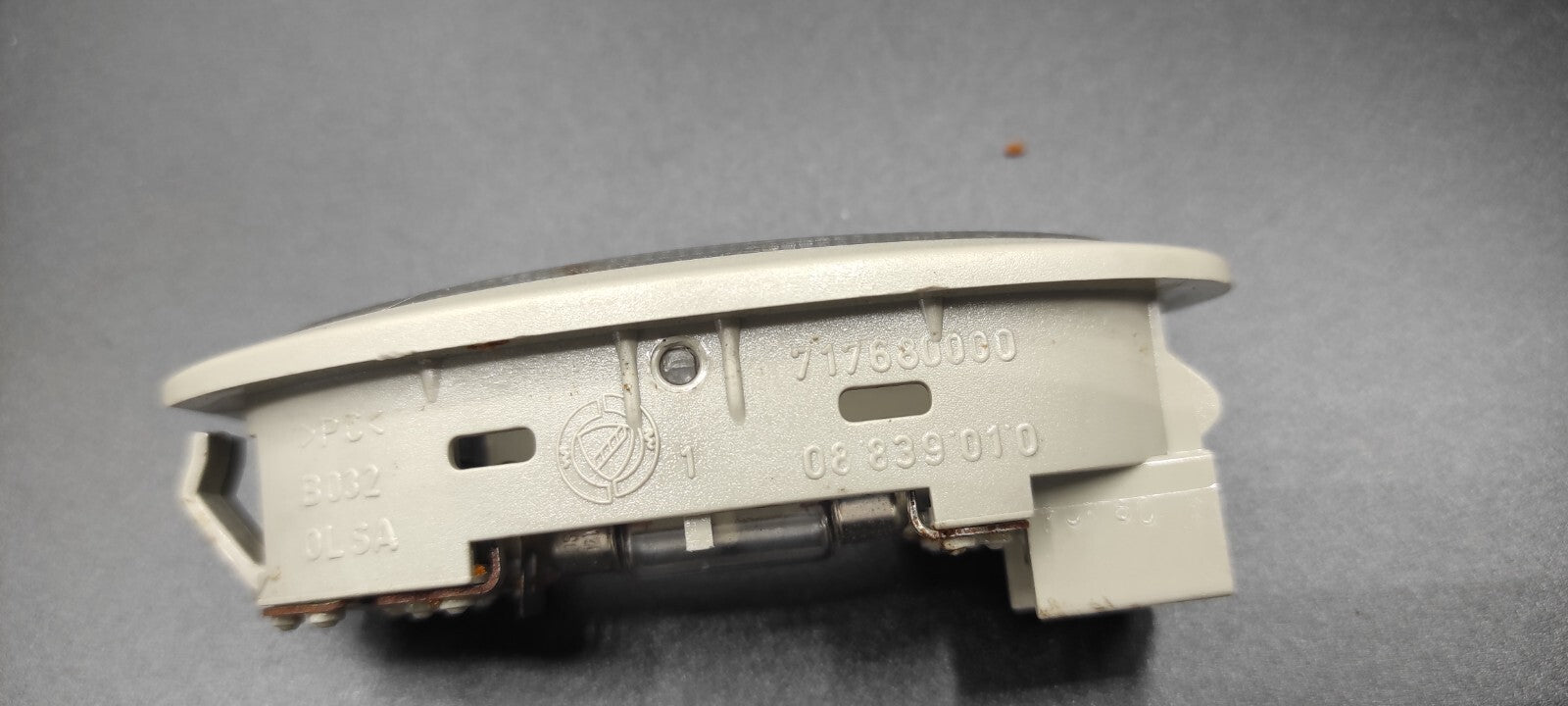 Alfa Romeo 156 2.4JTD 110kW 2001 Rear Interior Roof Reading Light 717680000