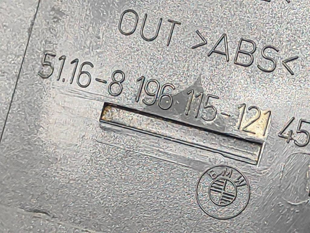 BMW 3 E46 2000 Storage 8196115 