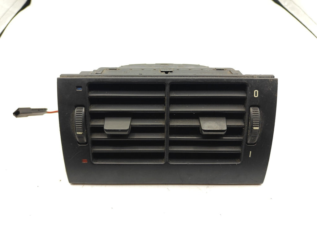 BMW 5 SERIES E39 530D 142kW Estate 2000 Rear Center Console Air Vent 8376150