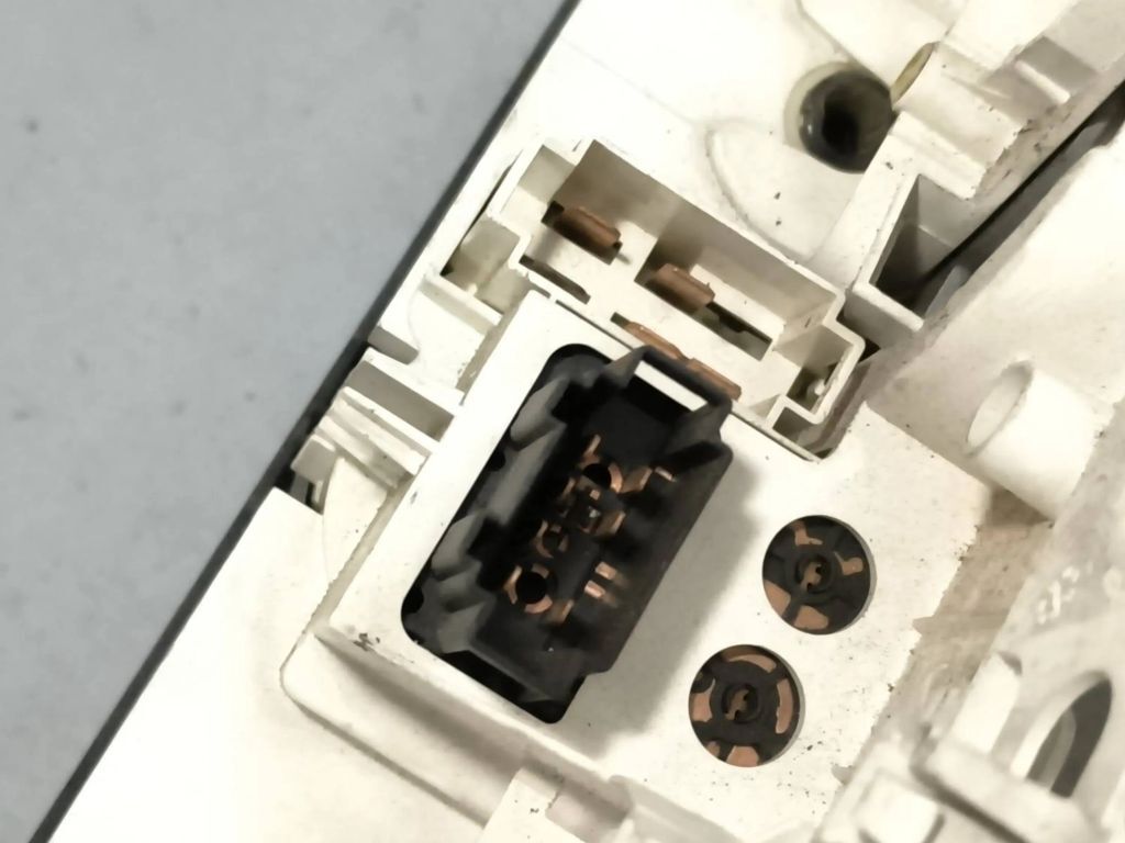 Skoda Octavia I 2000 Climate control unit module 1J0820045E 