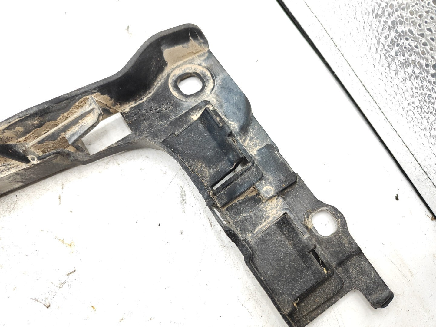 Alfa Romeo 159 2.4JTDm 147kW 2009 Rear Right Side Bumper Bracket 60688692