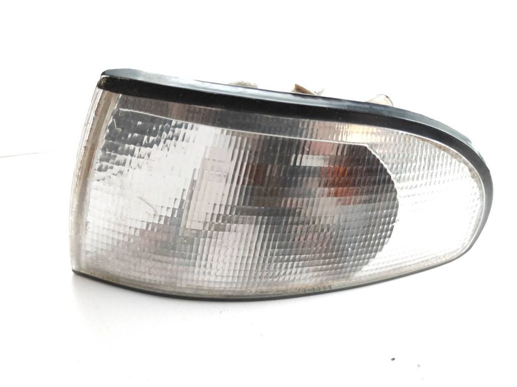 Audi A4 S4 B5 8D 1997 front left turn indicator light 183566B 
