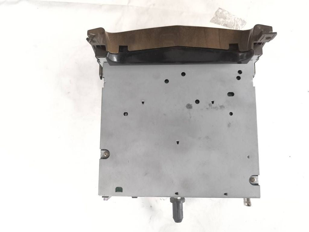 Peugeot 607 2004 Radio CD player head unit 96431808GV 