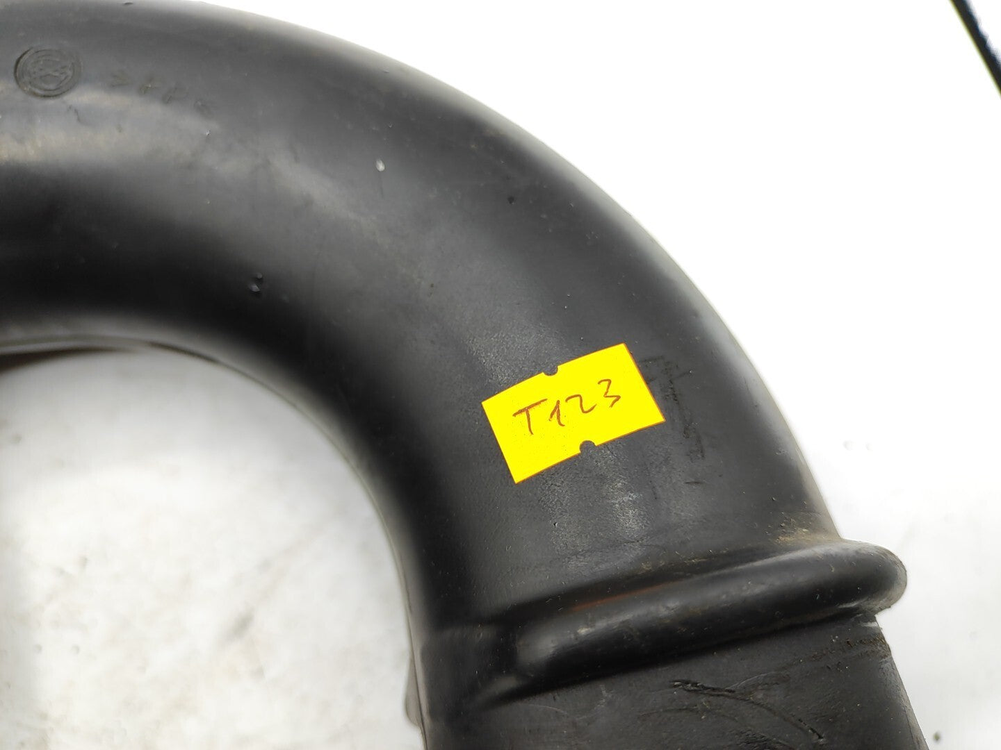 Alfa Romeo 156 SW 2.4JTD 2001 Engine Air Intake Duct Hose Pipe F1001456