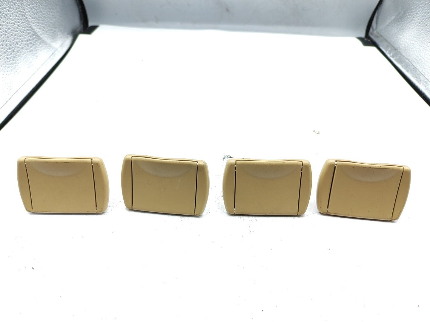 BMW E61 530D 170kW 2006 Estate Rear Boot Tailgate Clip Hook Net Fixing 7116678