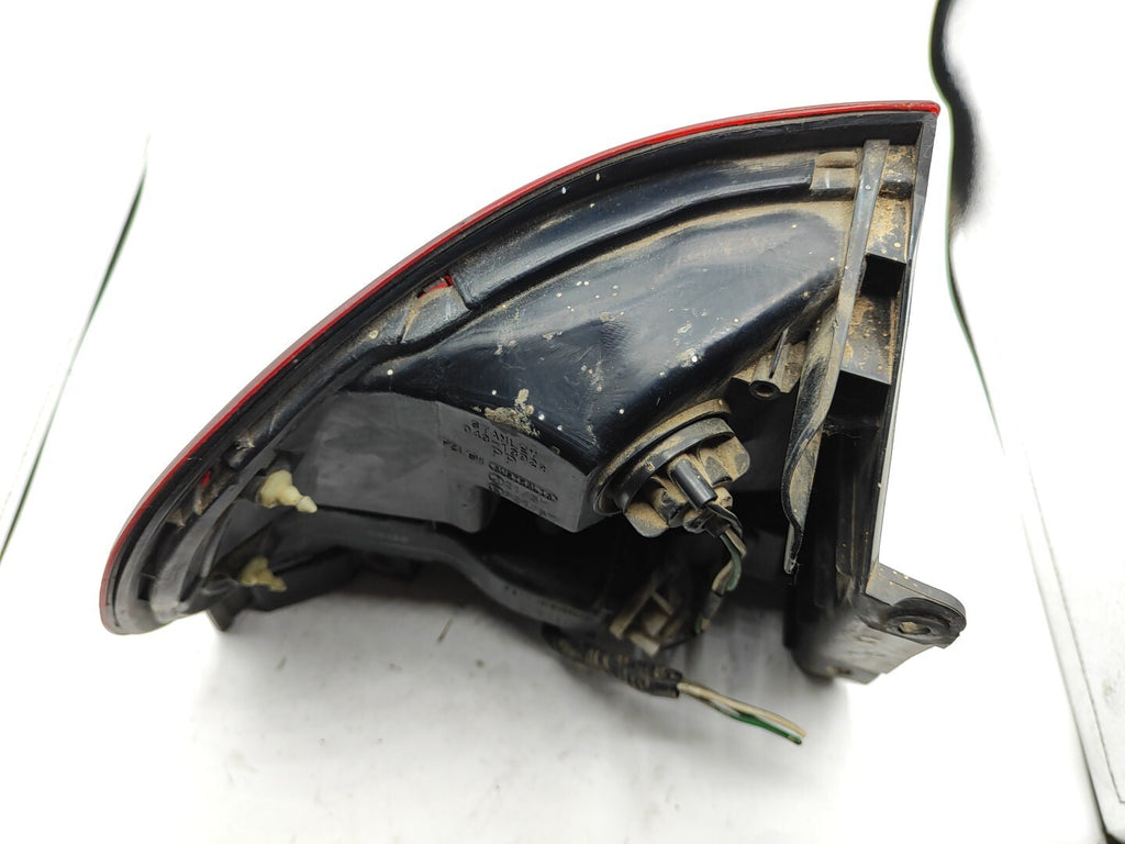 Mazda 626 1.8i Hatchback 1999 LHD Rear Right Side Taillight 0431392R