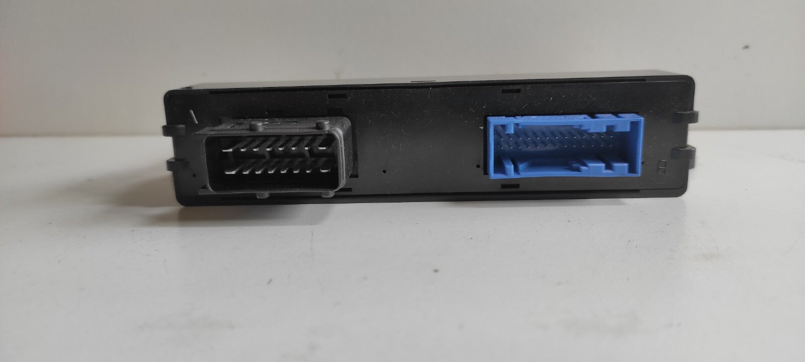 Peugeot 607 3.0i V6 2000 Level Adjustment ECU Module 9641691180