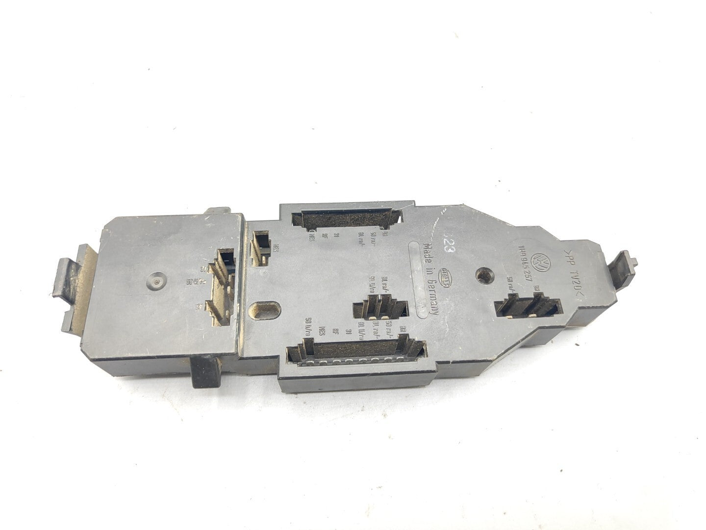 Volkswagen Golf MK3 1993 LHD Rear Taillight Light Bulb Mount 1H9945257