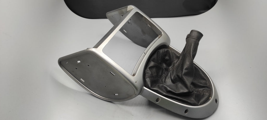 Alfa Romeo GT 1.9JTD 2007 Gear Selector Shifter Surround Trim Leather LS375401