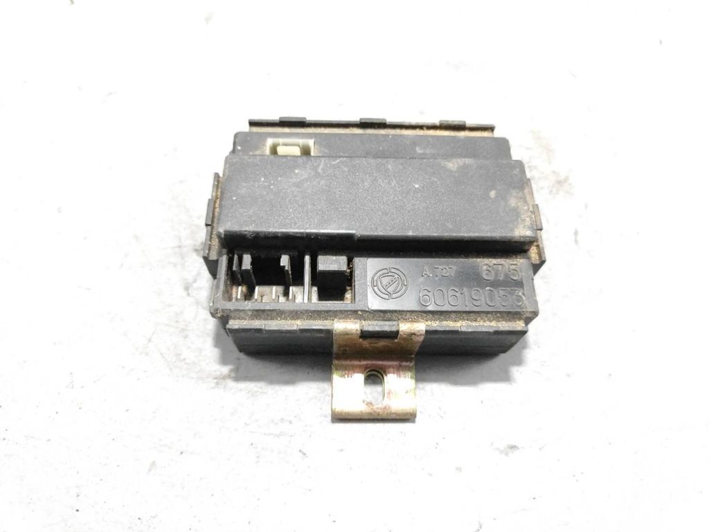Alfa Romeo 155 1.8i 103kW 1994 door control unit module 60619053 