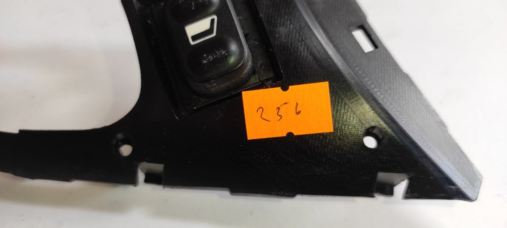 Peugeot 607 3.0i V6 2001 LHD Front Right Electric Window Switch 9635733380