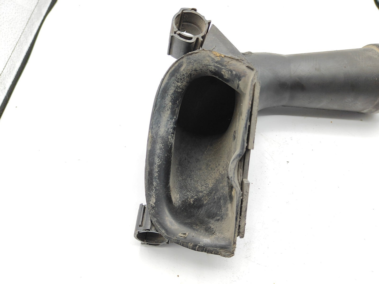 Alfa Romeo GT 1.9JTD 110kW 2005 Diesel Engine Air Intake Pipe Hose 46819096