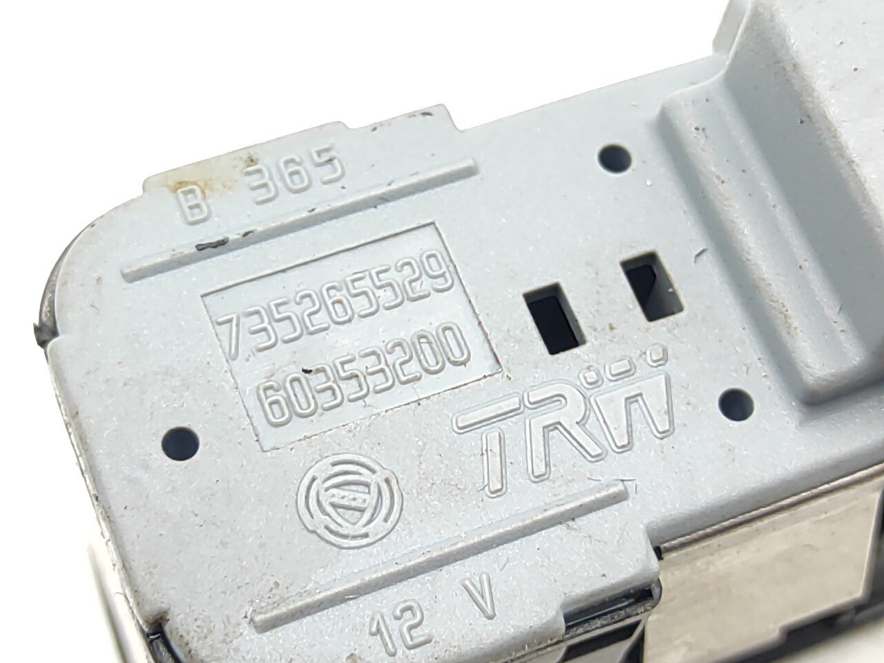 Alfa Romeo 147 Facelift 2006 Center Console Tray Switch 735265529 60353200