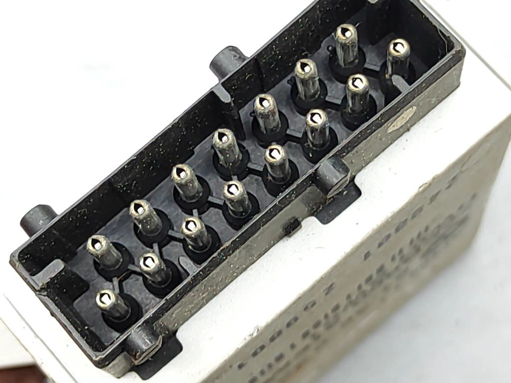 BMW 520 E39 1999 Tow bar trailer hitch control unit module 8369019 