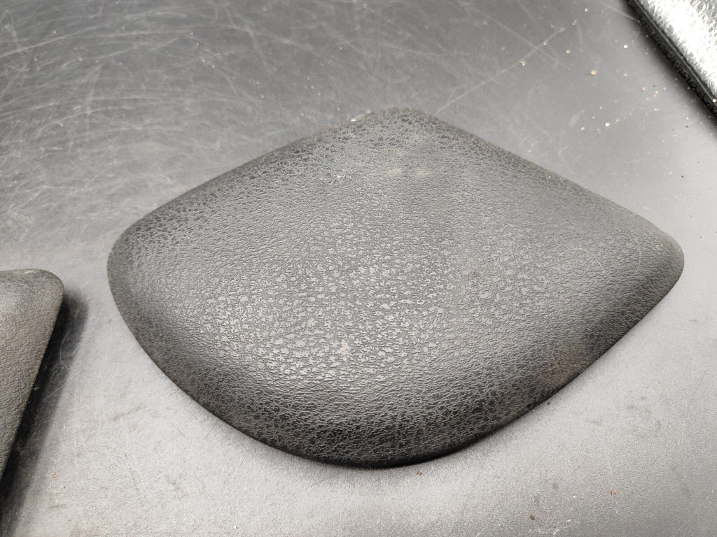 Alfa Romeo GT 1.9JTD 110kW 2008 Front Left Right Center Console Leather Trim Set