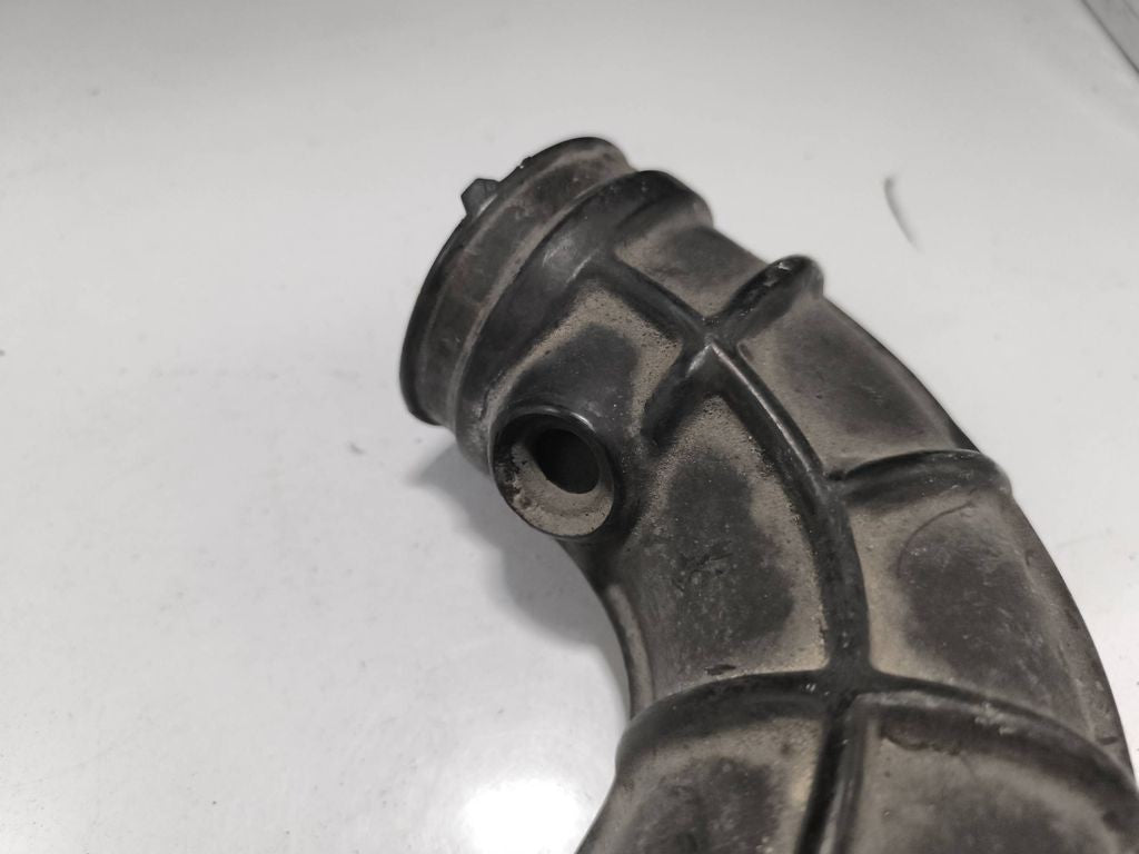 Opel Vectra B DTI 2001 Diesel air intake hose pipe 90572051 