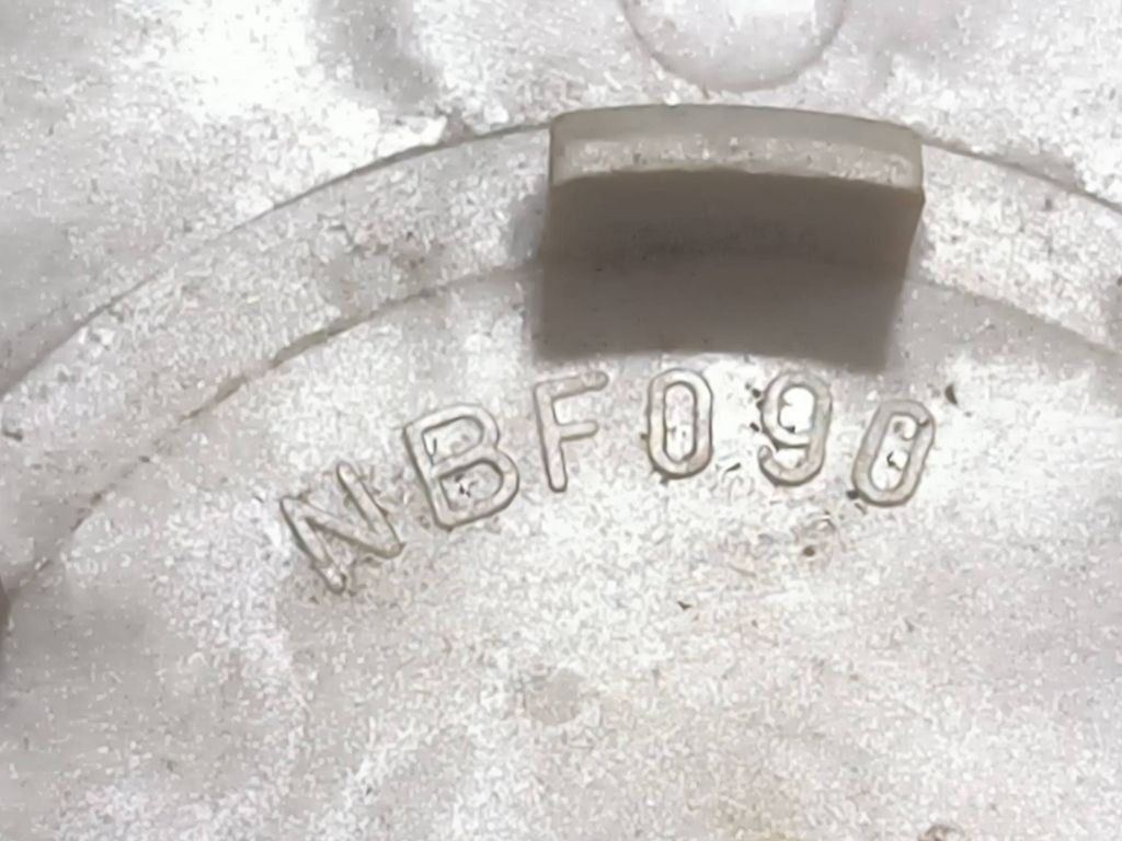 Nissan Primera Original wheel center cap NBF090 