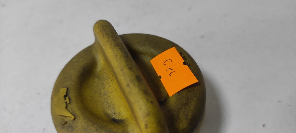 Alfa Romeo GT 1.9JTDm 110kW 2007 Diesel Engine Oil Filler Cap Top Neck 55187763