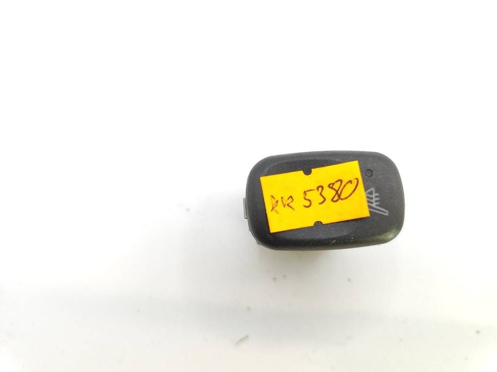 Volvo S70  V70  V70 XC 1997 Seat heating switch button 9162939 