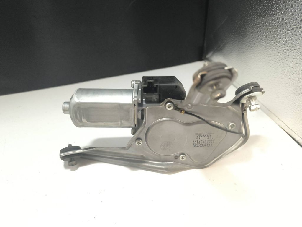 Toyota Avensis T250 2006 Rear window wiper motor 8513005100 