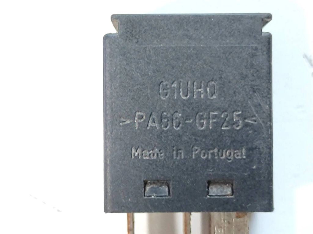 Ford Mondeo MK II 1997 relay F57B14B192AA 