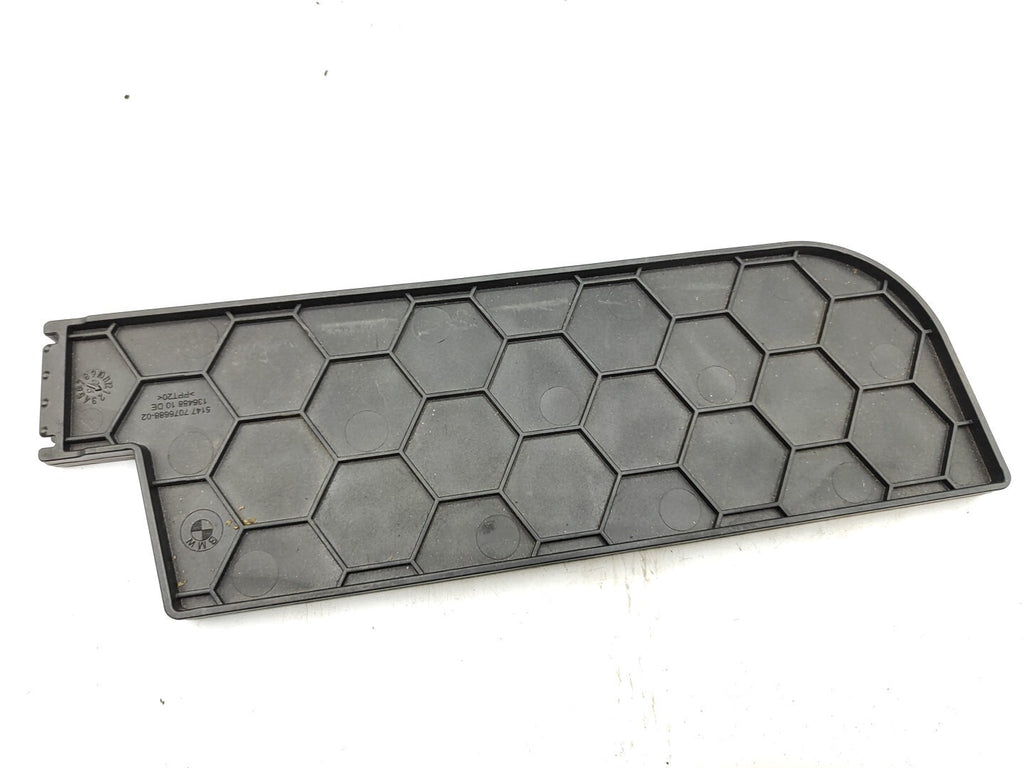 BMW E61 530D 170kW Estate 2007 Rear boot luggage trim plate 7076688 51477076688