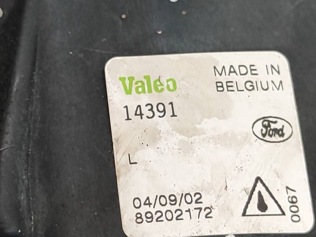 Ford Fiesta 2004 front left bumper fog light 89202172 