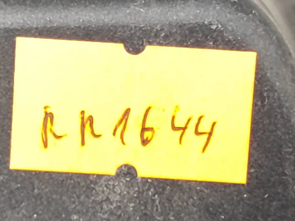 Alfa Romeo 147 1.9JTD 88kW 8V FL 2007 Rear door ashtray insert