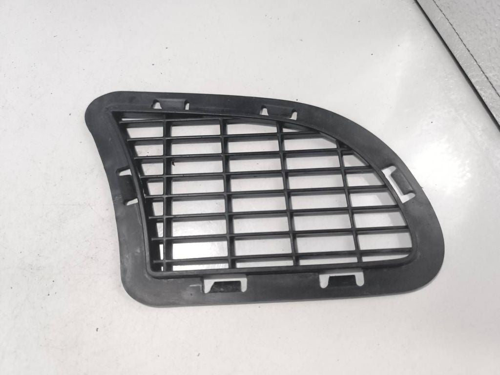 Fiat Croma 2.4JTD 147kW 2007 Diesel Front right bumper lower grill 735373419 