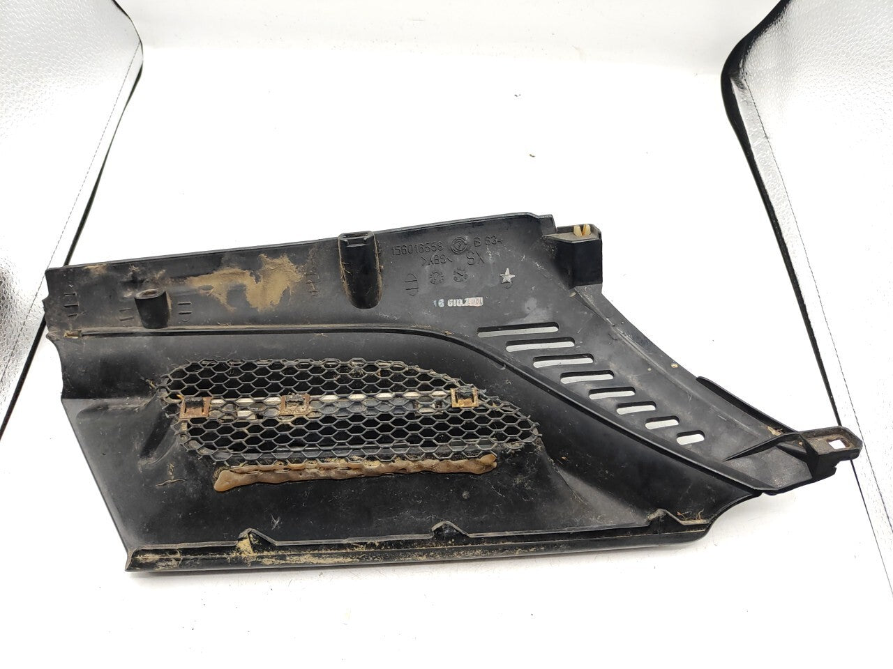 Alfa Romeo 166 2003 Front Left Bumper Upper Grill 156016558 BLACK