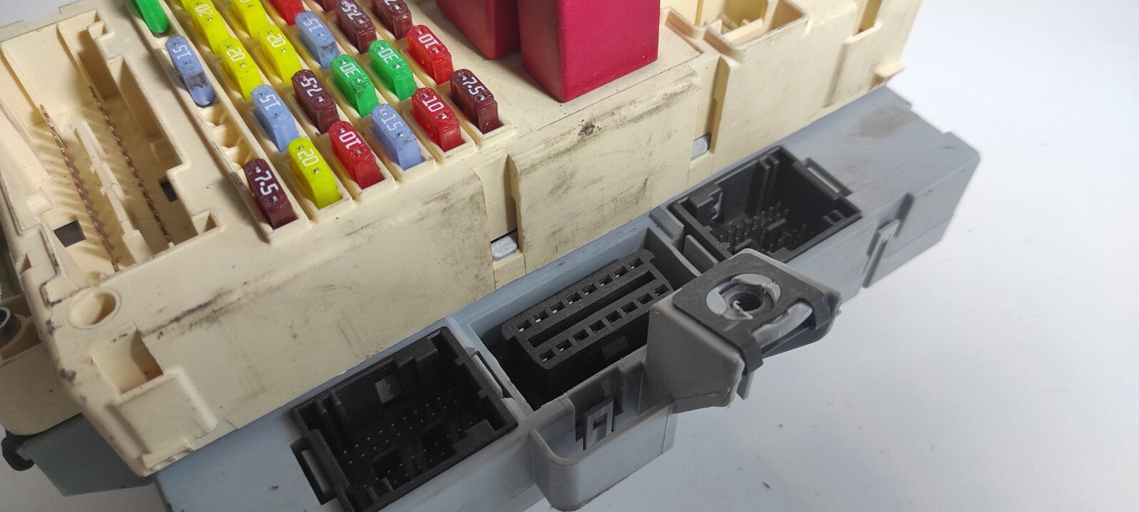 Alfa Romeo 159 1.9JTDm 88kW 2008 Diesel Engine Fuse Box Module 60681000