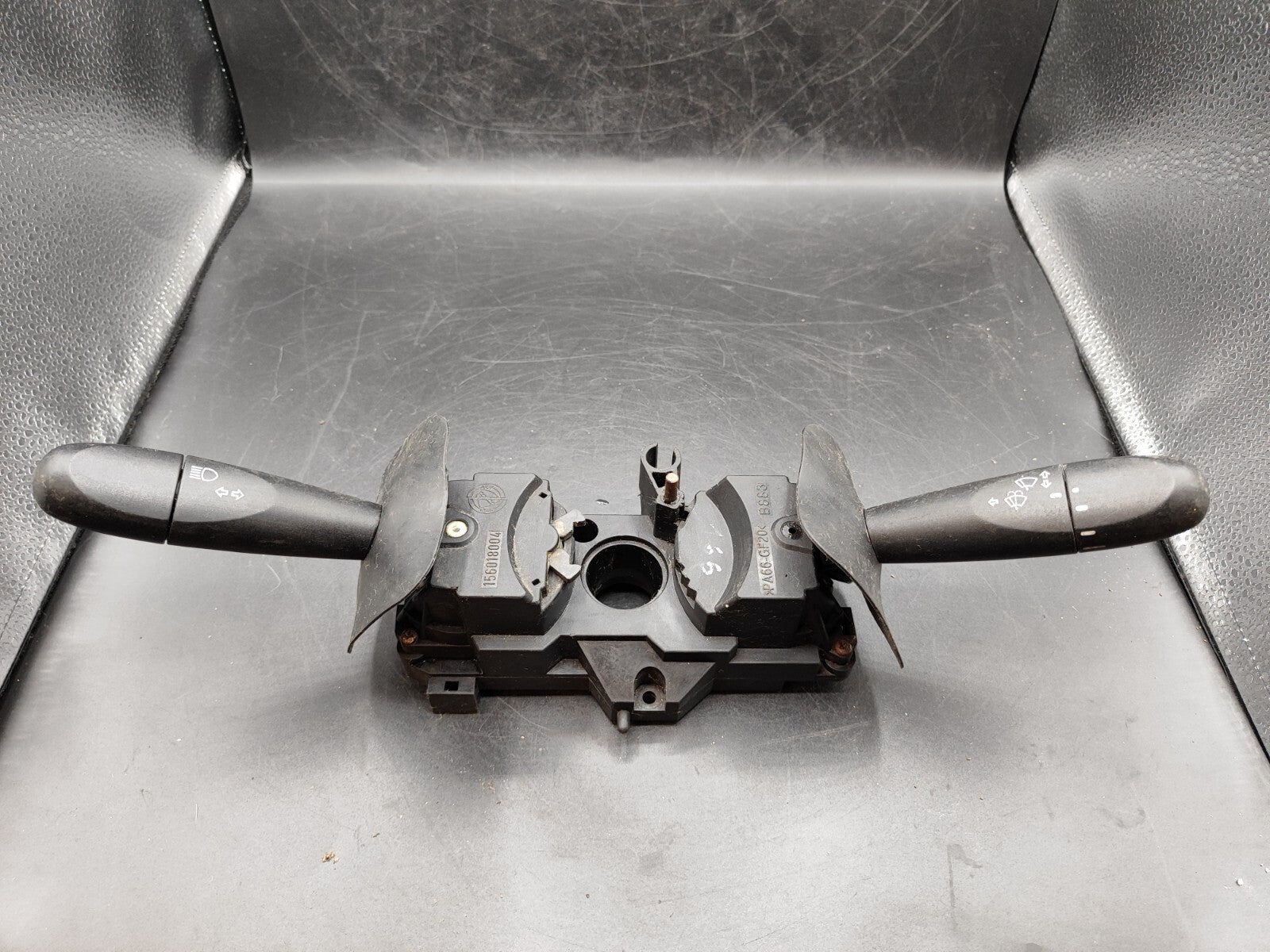 Alfa Romeo 166 2.4JTD 2001 Turn Light Wiper Indicator Stalk Lever 156018004