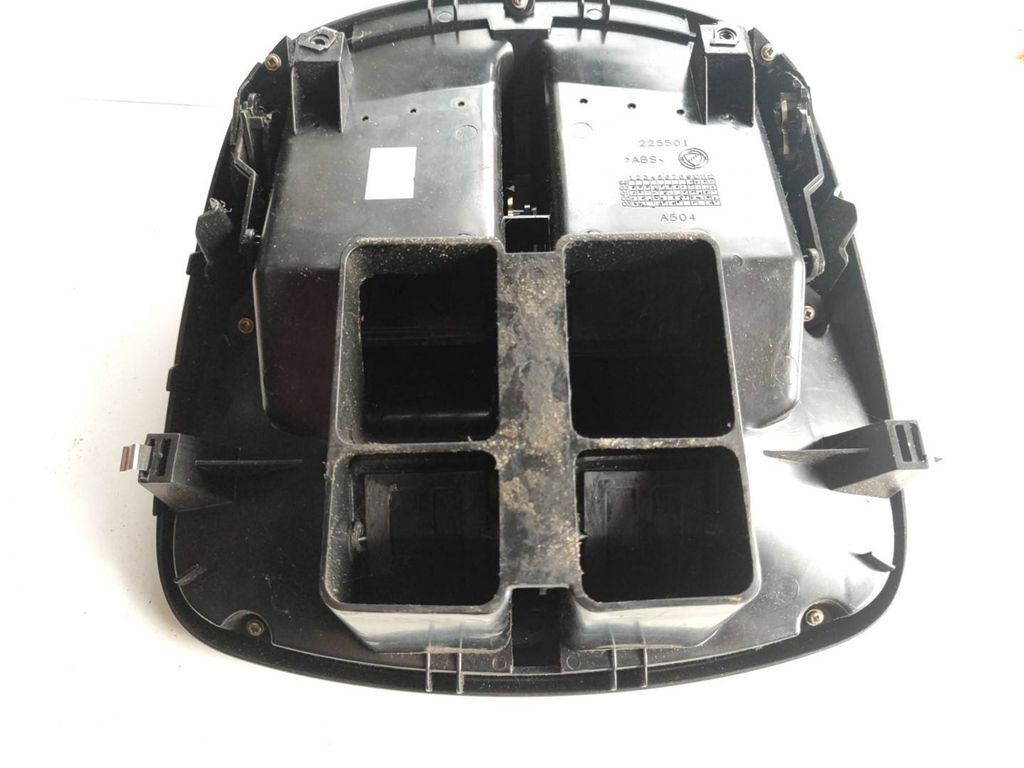Alfa Romeo GT 2004 Front Panel dash center air vent grill 225501 