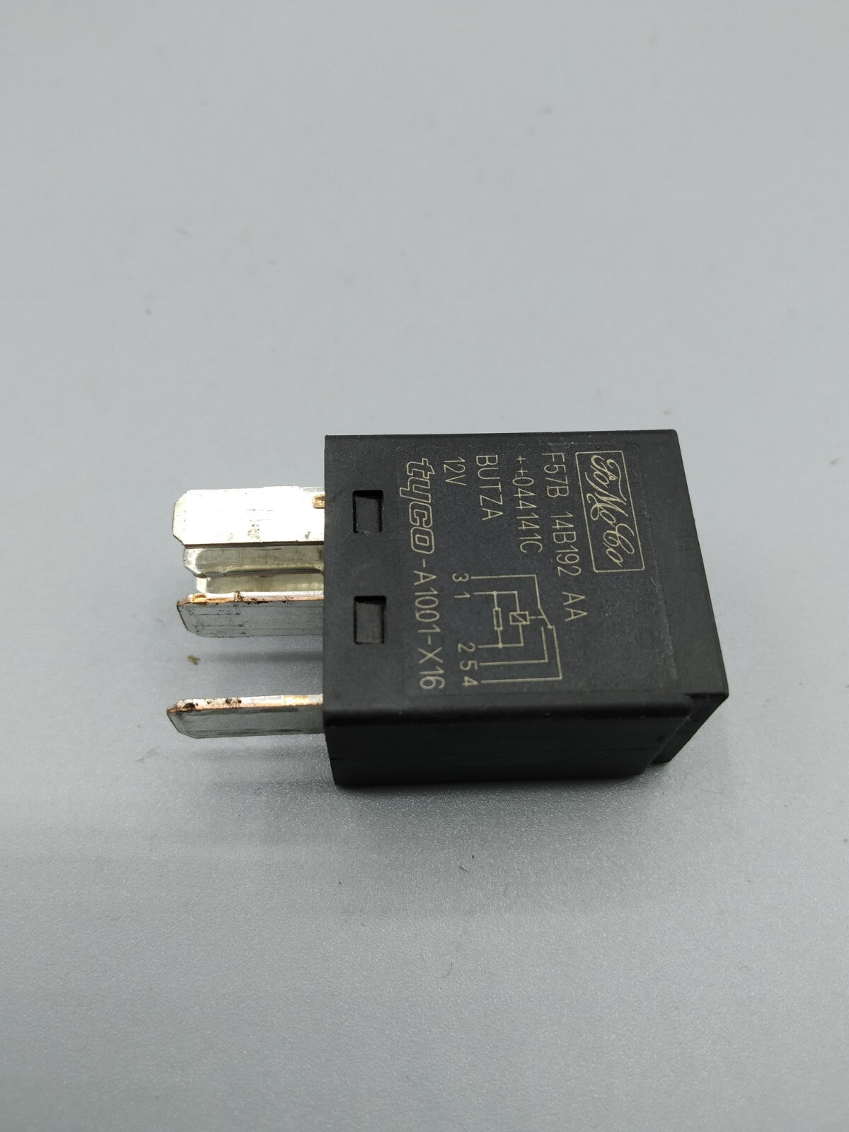 Ford Focus MK1 1.6i 74kW 1999 Relay Control Unit Module F57B14B192AA