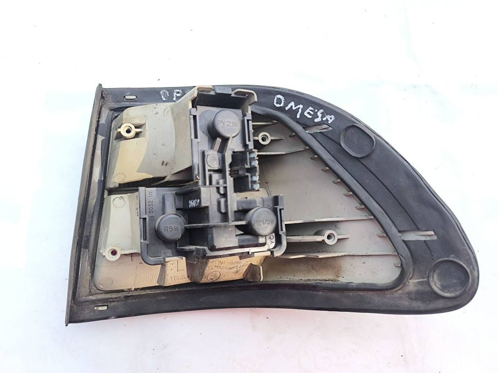 Opel Omega B1 Sedan 1999 rear left tail light lamp 45285 