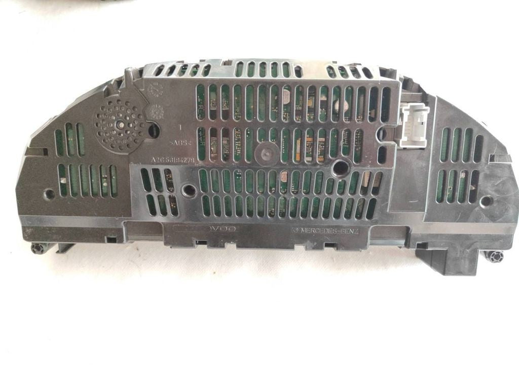 A2049002705 Mercedes-Benz C W204 2008 RHD speedometer instrument cluster 