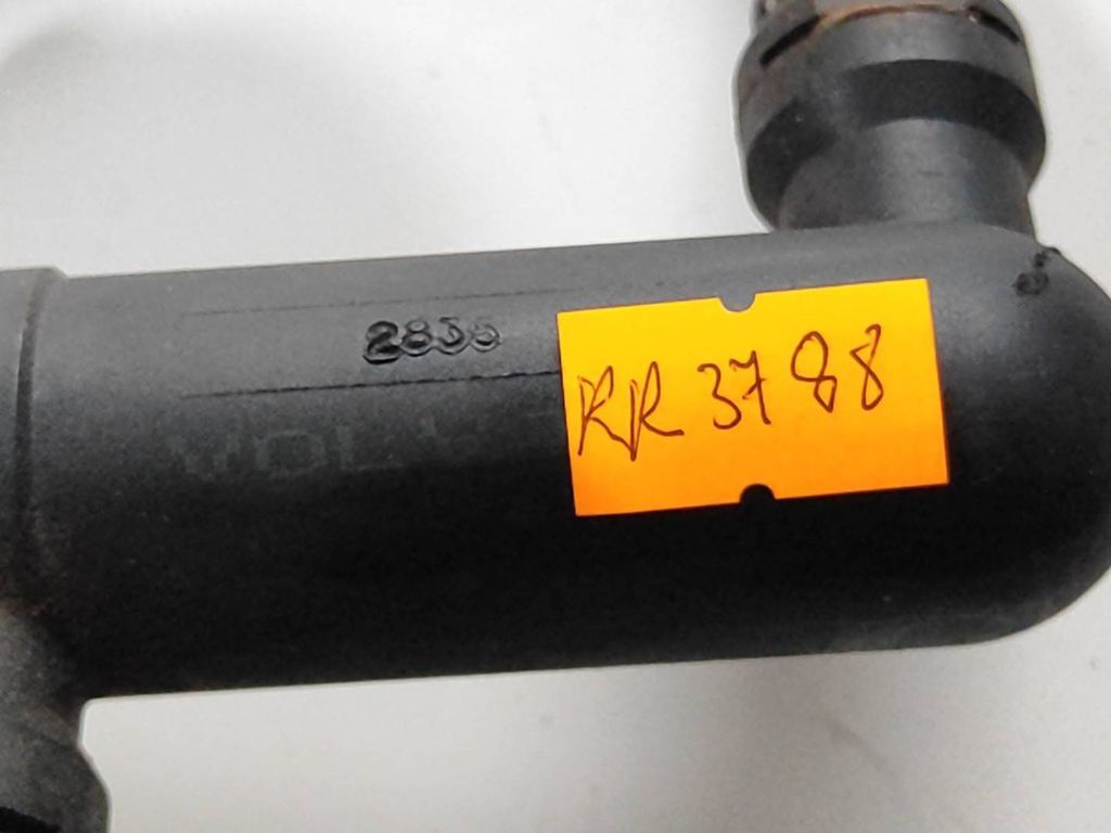 Volvo V70 2005 Clutch master cylinder 30713420 