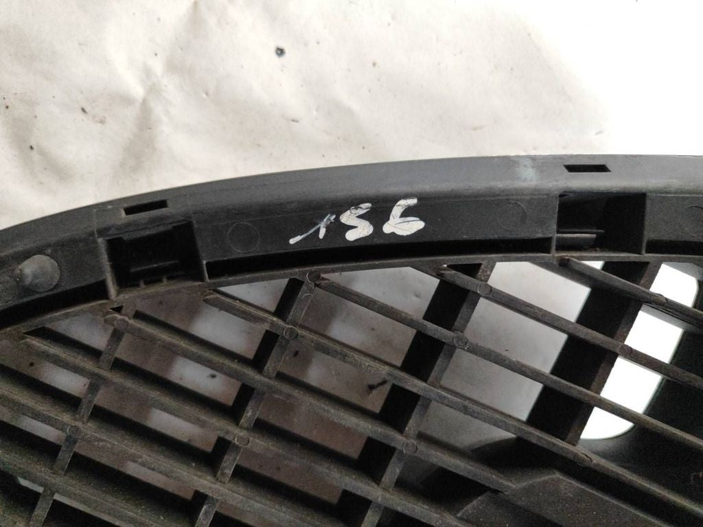Alfa Romeo 156 1998 Front bumper upper radiator grill 60620929 