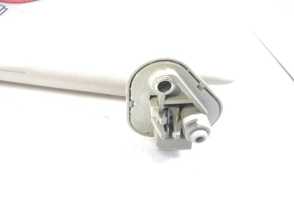 Alfa Romeo GT 3.2 Busso 2007 Front Right sun visor cover