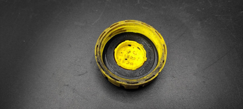 Alfa Romeo 147 1.9JTD 16V 103kW 2004 DOT4 Brake Reservoir Tank Cap Cover