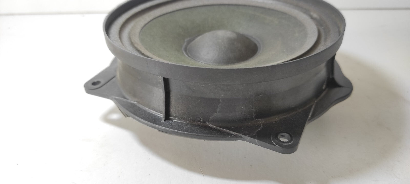 Alfa Romeo 147 1.9JTD 8V 85kW Diesel 2003 Interior Door Speaker