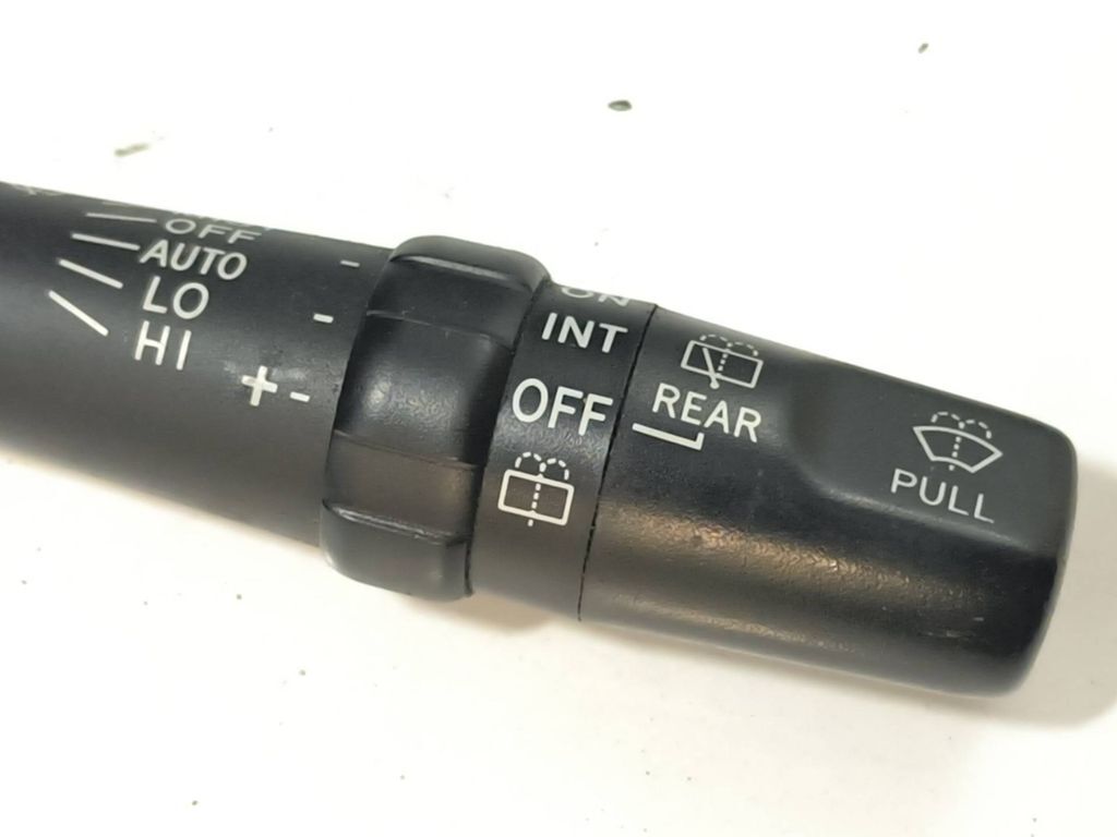 Toyota Avensis T250 2006 Wiper control switch stalk 84652 