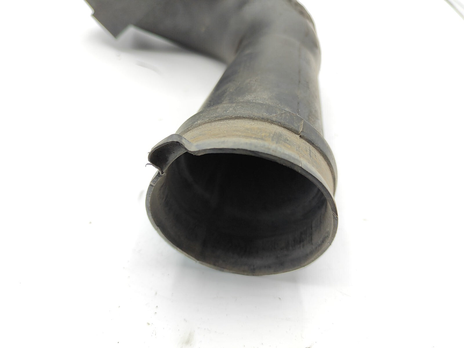 Alfa Romeo GT 1.9JTD 110kW 2005 Diesel Engine Air Intake Pipe Hose 46819096