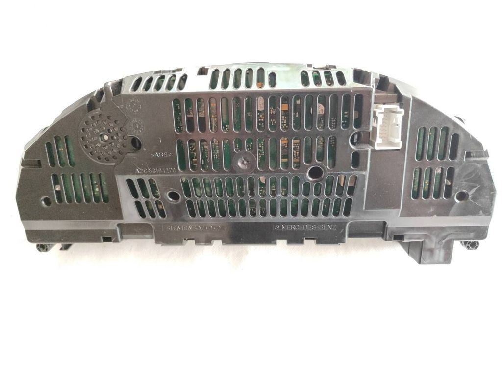 A2049004402 Mercedes-Benz C W204 2008 RHD speedometer instrument cluster 