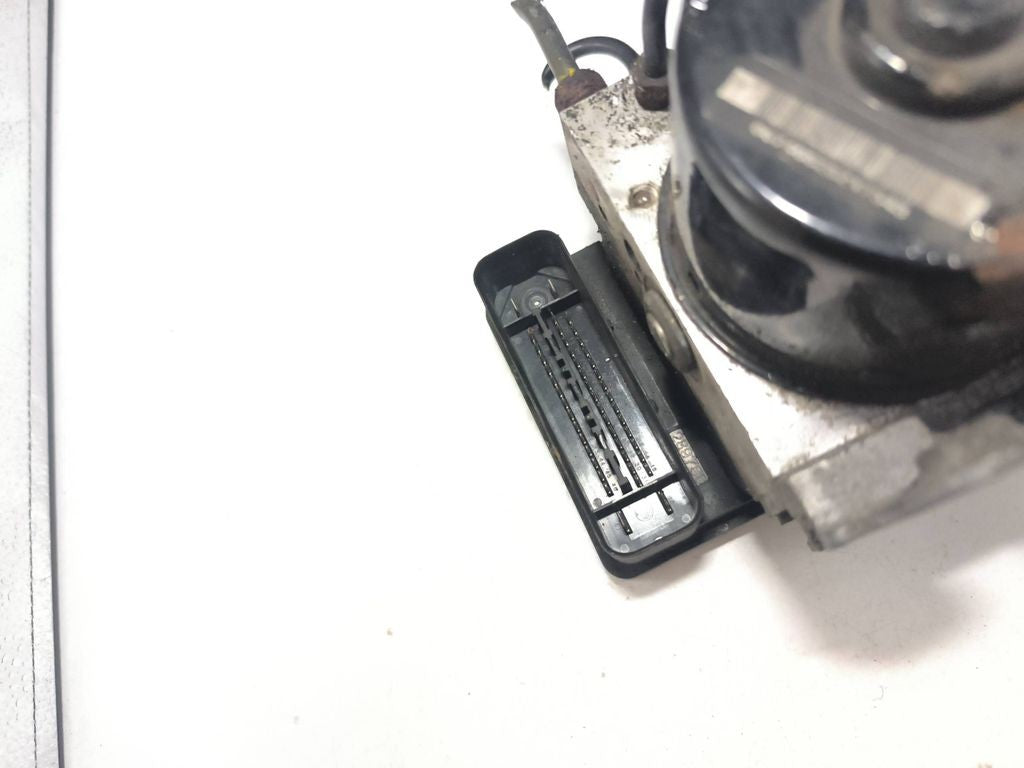 Honda Accord 2004 ABS Pump 57110SEFE560M1 