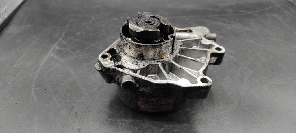 Alfa Romeo 156 SW 2.4JTD 110kW 2001 Diesel Engine Vaccum Pump 46818358